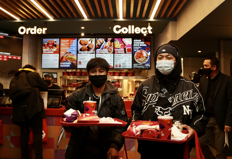 Jollibee customers queue for seven hours to get first dibs on fried chicken